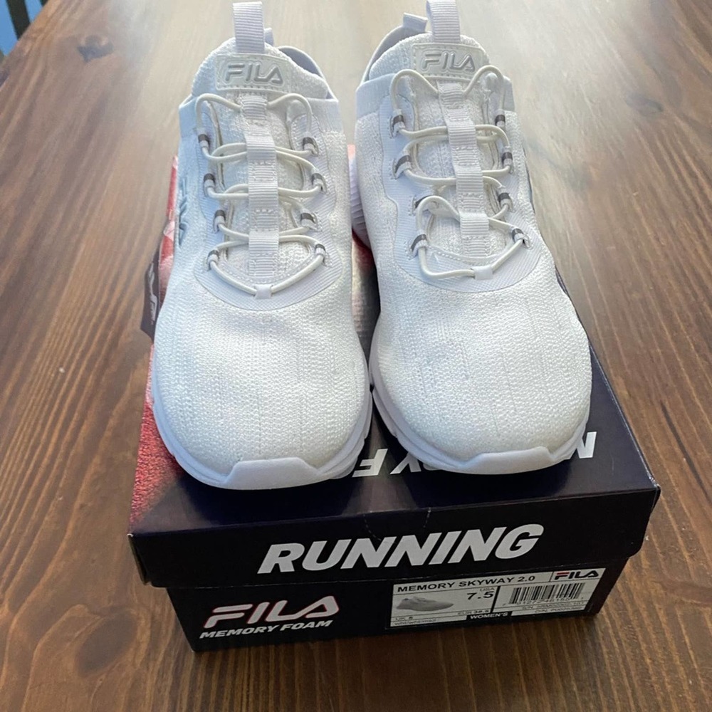 Fila Memory foam sneakers Size 7.5